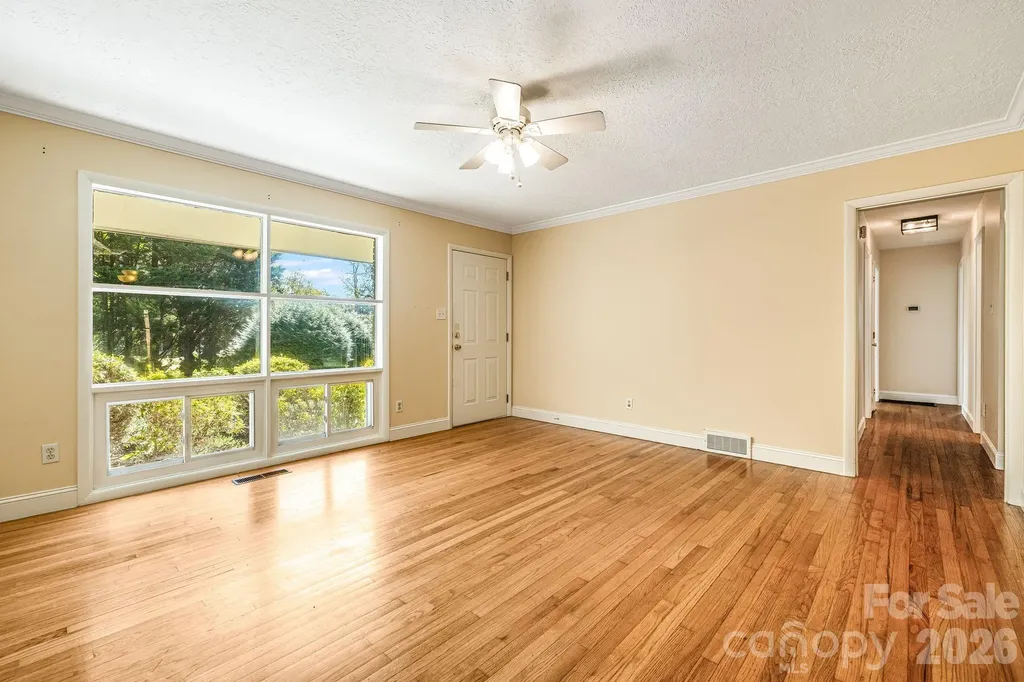 26 Elkmont Drive Asheville NC 28804