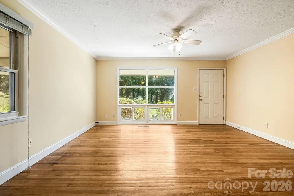 26 Elkmont Drive Asheville NC 28804