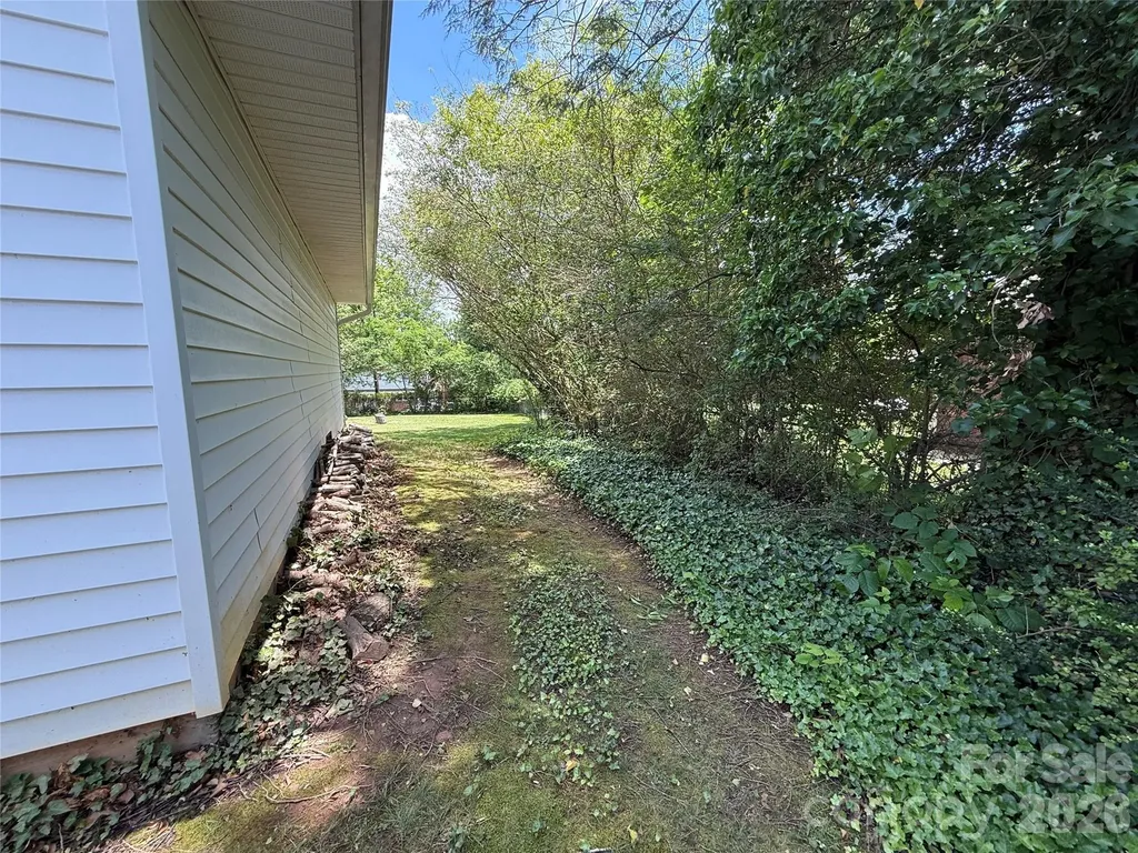 17 N Pershing Road Asheville NC 28805