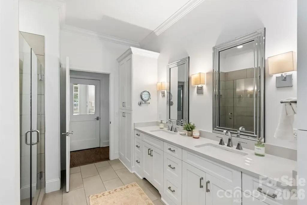2251 Selwyn Avenue Charlotte NC 28207