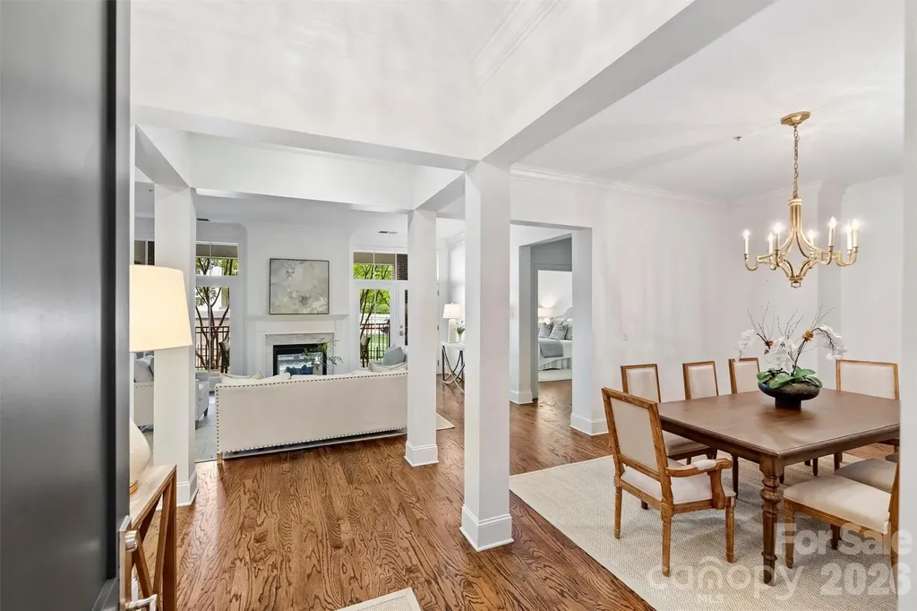 2251 Selwyn Avenue Charlotte NC 28207