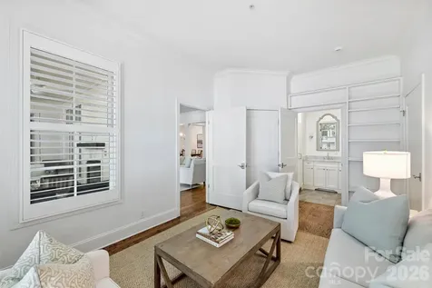 2251 Selwyn Avenue Charlotte NC 28207