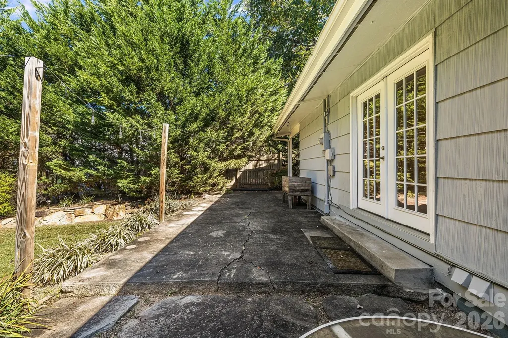 26 Elkmont Drive Asheville NC 28804