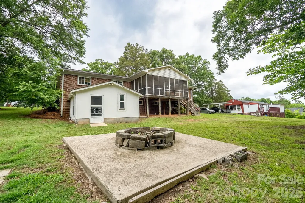 1018 Kentucky Street Kannapolis NC 28083