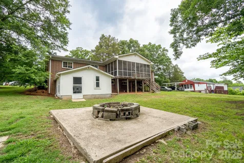 1018 Kentucky Street Kannapolis NC 28083