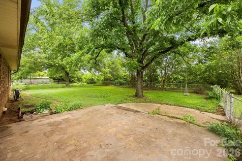 2829 Bettis Road Grover NC 28073