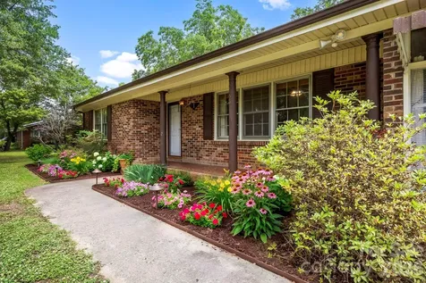 2829 Bettis Road Grover NC 28073
