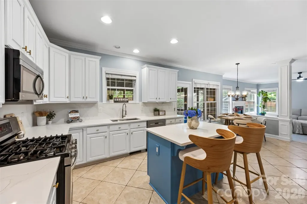 2832 Shady Reach Lane Charlotte NC 28214