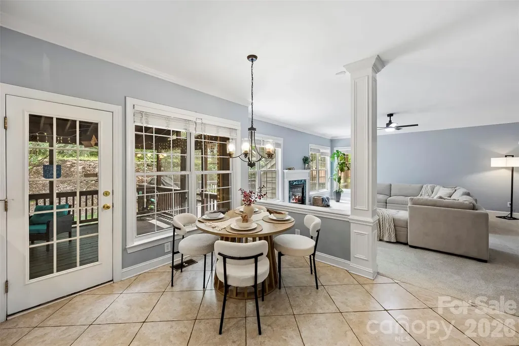 2832 Shady Reach Lane Charlotte NC 28214