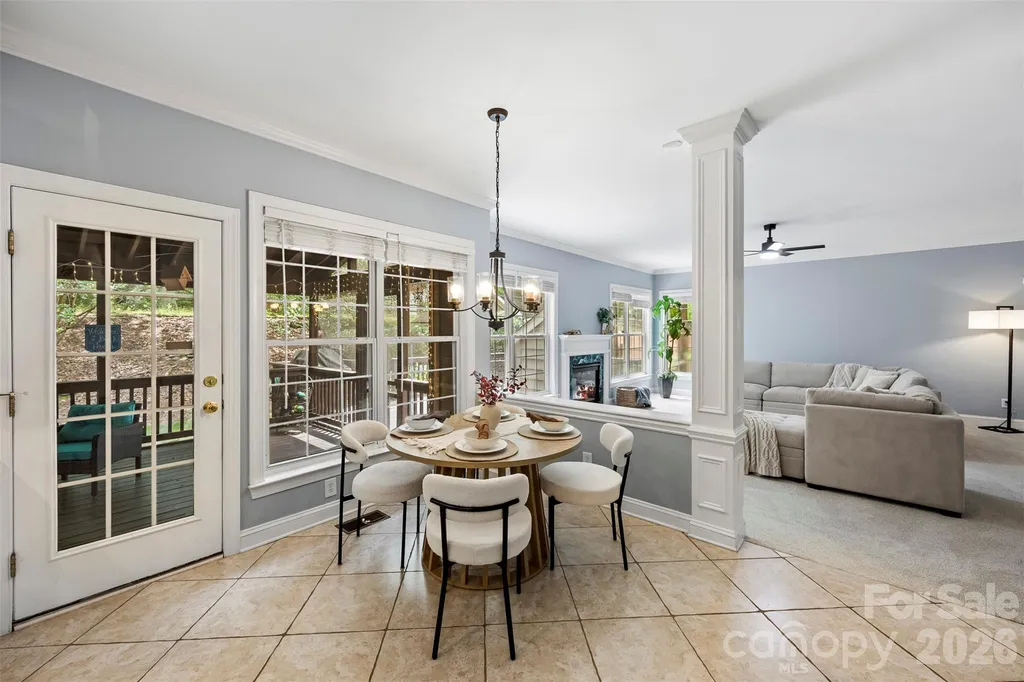 2832 Shady Reach Lane Charlotte NC 28214