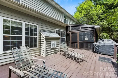 2832 Shady Reach Lane Charlotte NC 28214