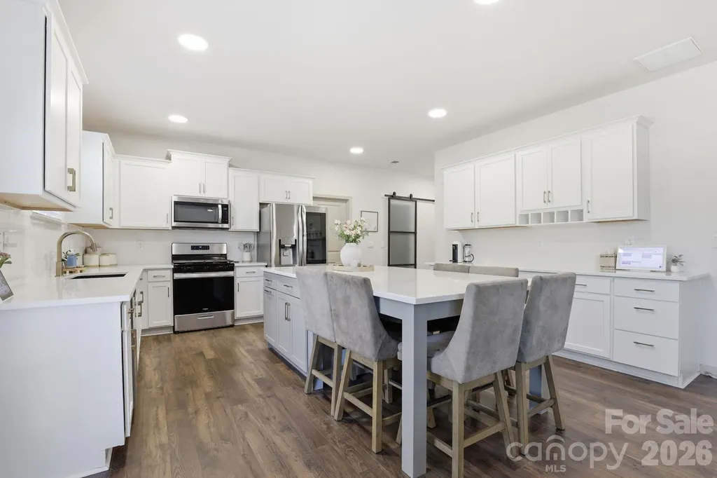 103 Edgehill Court Troutman NC 28166
