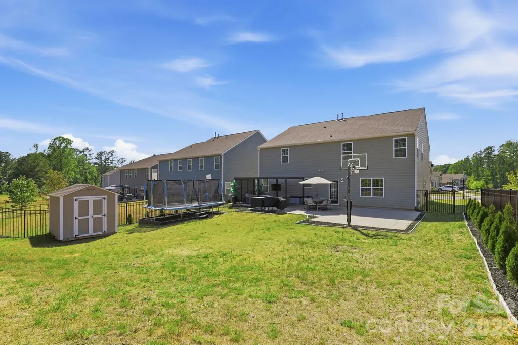 103 Edgehill Court Troutman NC 28166