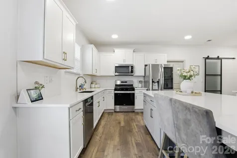 103 Edgehill Court Troutman NC 28166