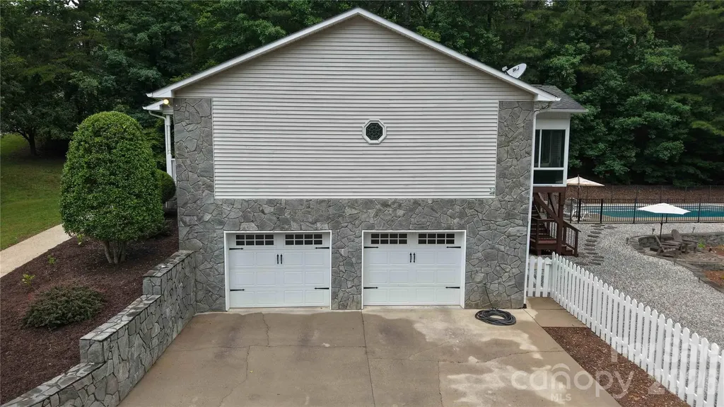 768 Deep Woods Drive Marion NC 28752