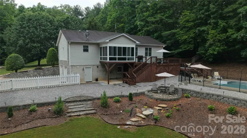 768 Deep Woods Drive Marion NC 28752