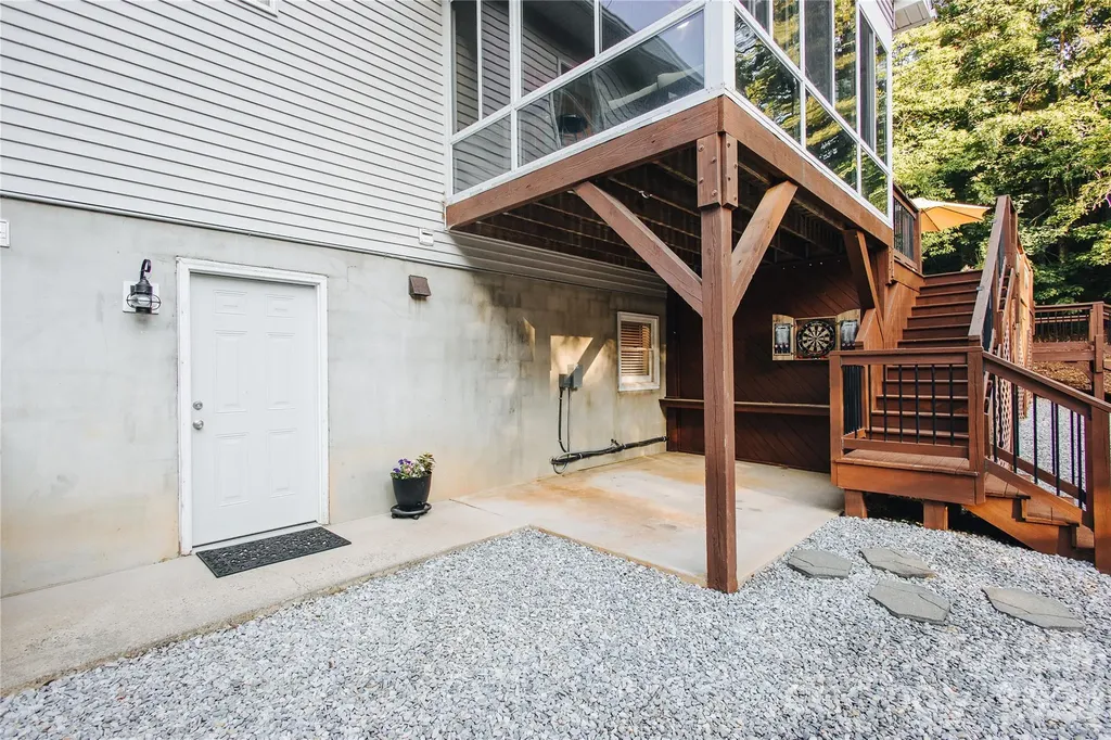 768 Deep Woods Drive Marion NC 28752