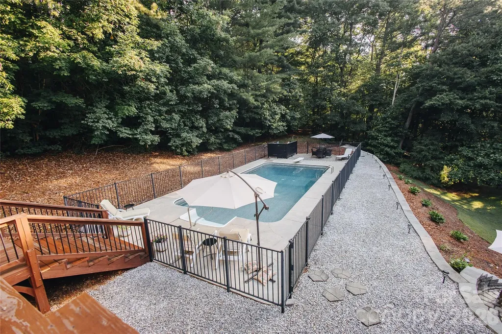 768 Deep Woods Drive Marion NC 28752