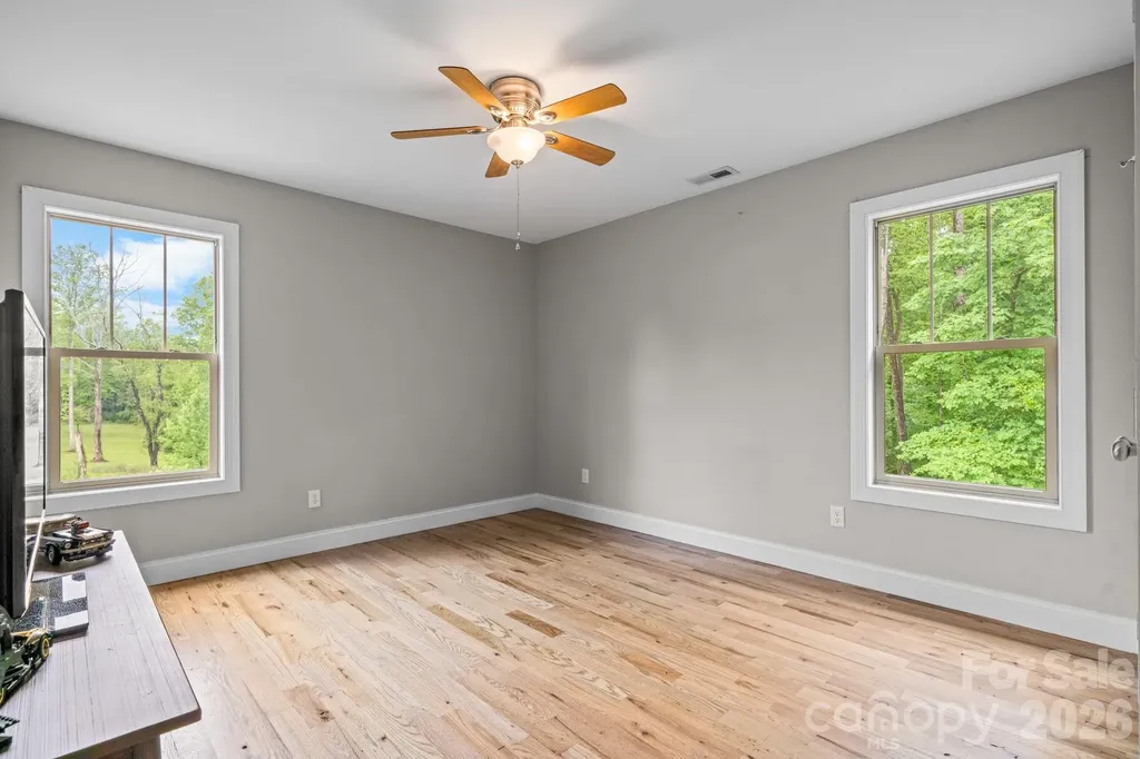 124 Maplewood Court Hudson NC 28638