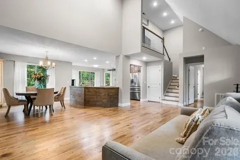 124 Maplewood Court Hudson NC 28638