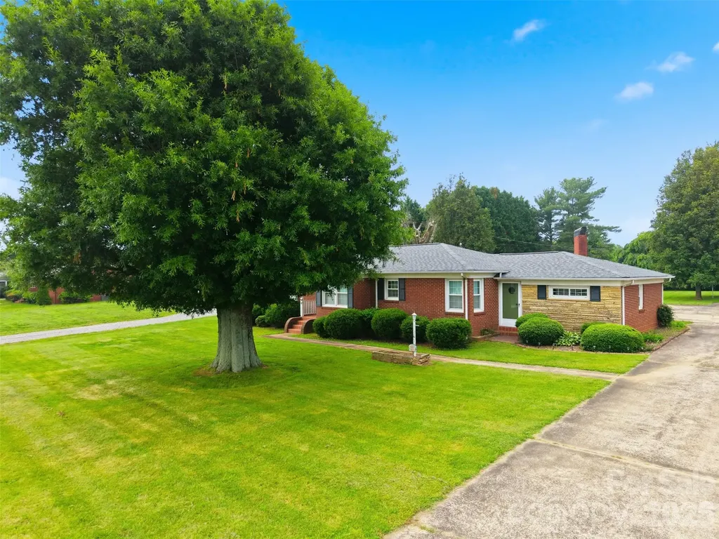 3631 Taylorsville Highway Statesville NC 28625