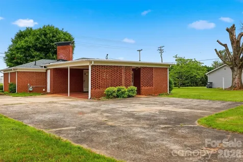 3631 Taylorsville Highway Statesville NC 28625
