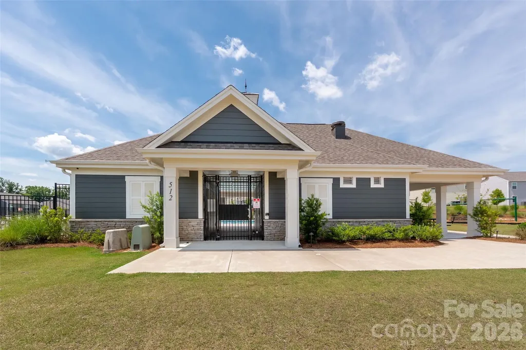 2001 Vanderlyn Street Monroe NC 28112