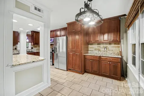 8644 Kirchenbaum Drive Charlotte NC 28210