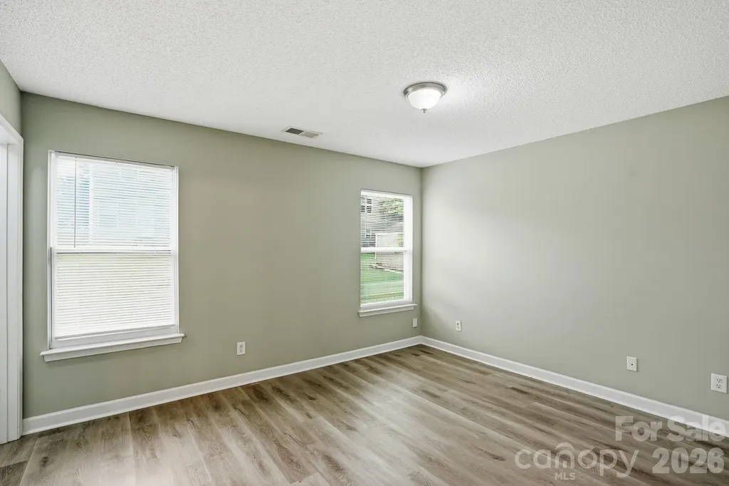 2306 Jordi Way Charlotte NC 28213