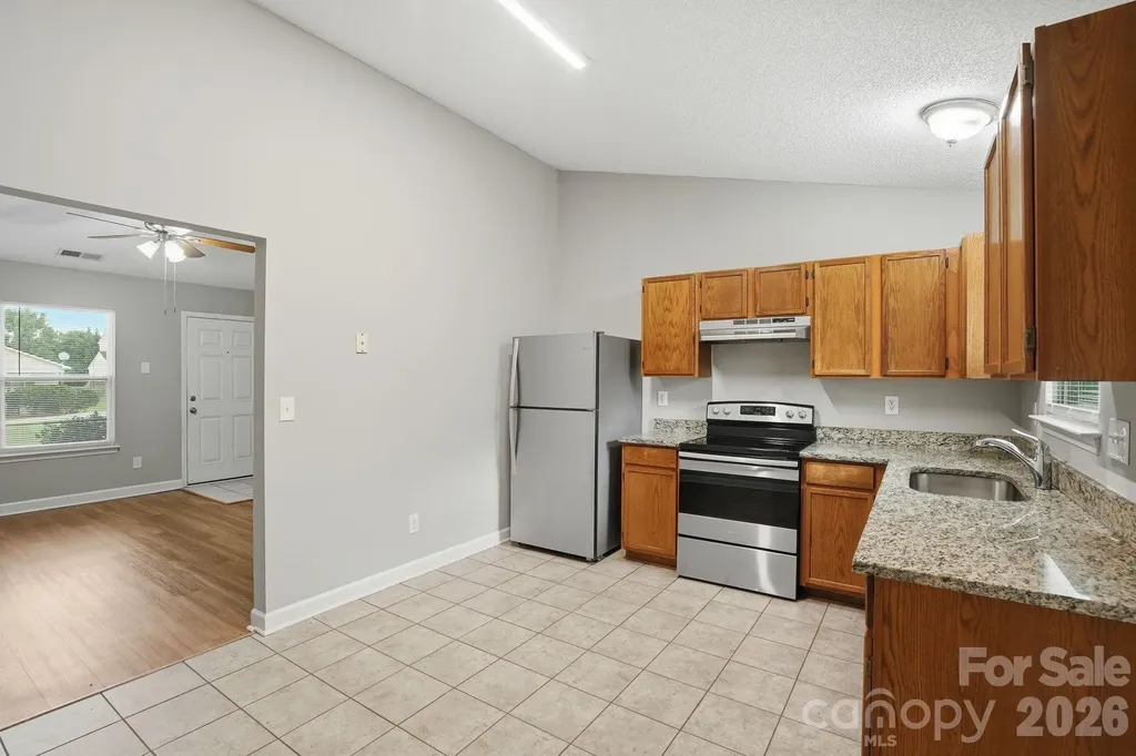 2306 Jordi Way Charlotte NC 28213
