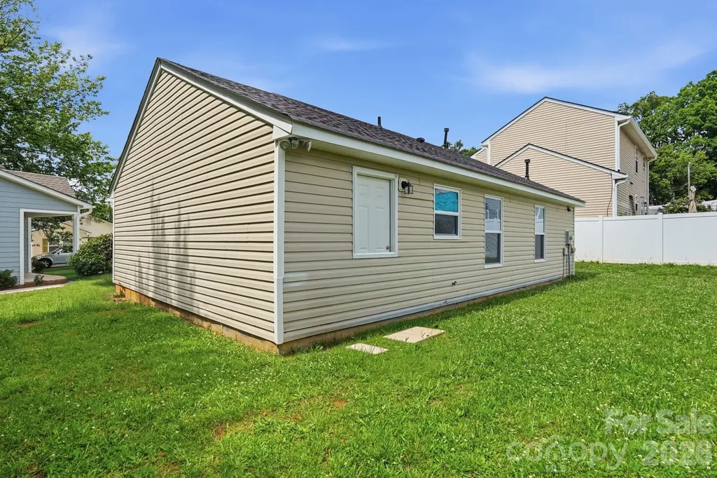 2306 Jordi Way Charlotte NC 28213