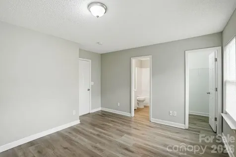 2306 Jordi Way Charlotte NC 28213