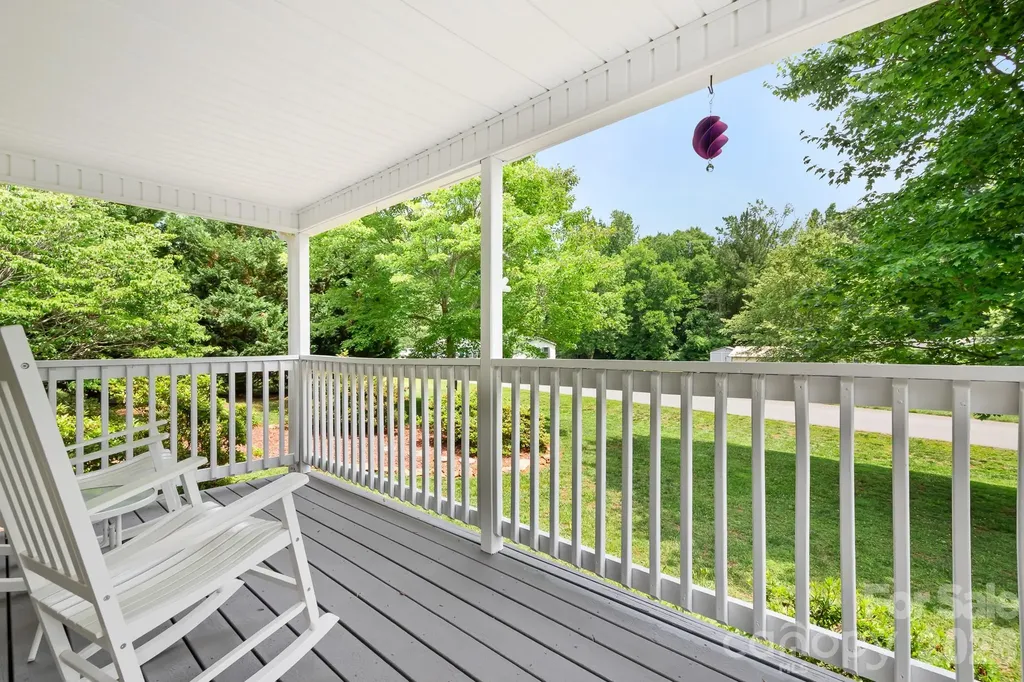6075 Clearbrook Lane Iron Station NC 28080