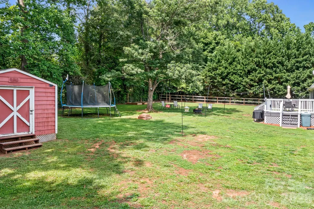 6075 Clearbrook Lane Iron Station NC 28080