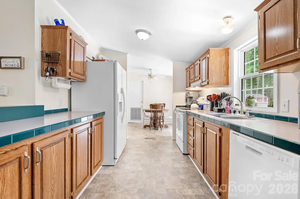 6075 Clearbrook Lane Iron Station NC 28080
