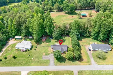 6075 Clearbrook Lane Iron Station NC 28080
