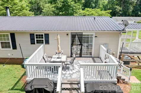 6075 Clearbrook Lane Iron Station NC 28080