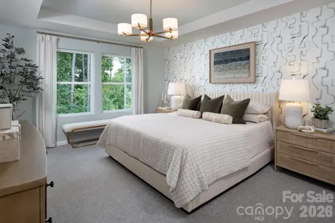 1308 Vibrant Road Charlotte NC 28215