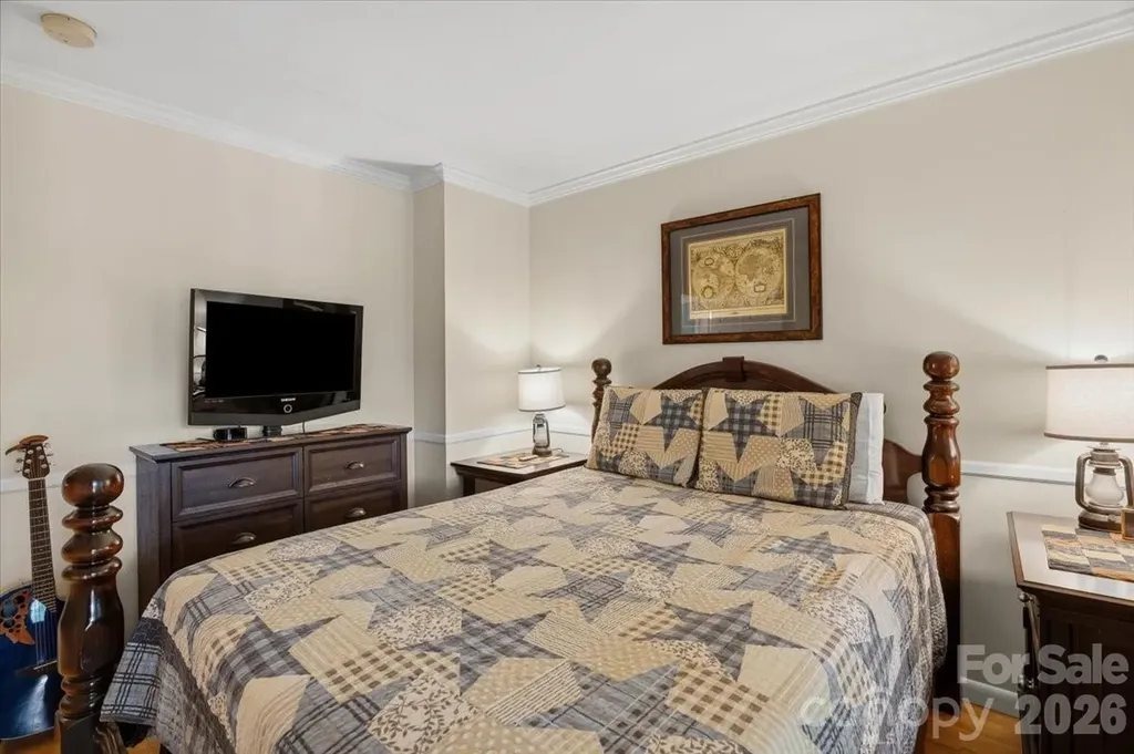 122 Arnold Heights Waynesville NC 28786