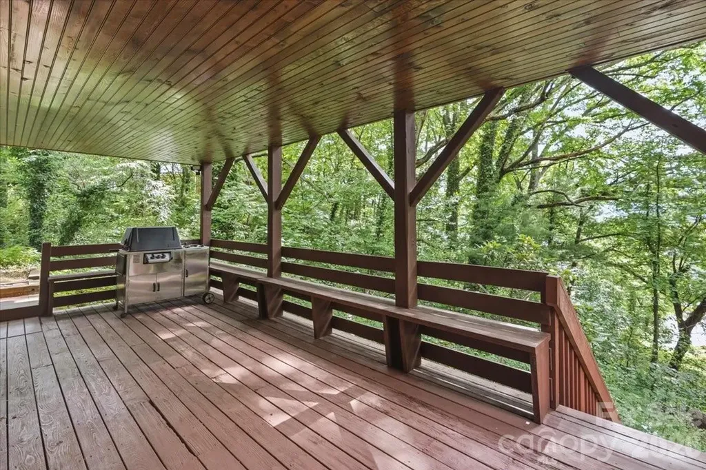 122 Arnold Heights Waynesville NC 28786