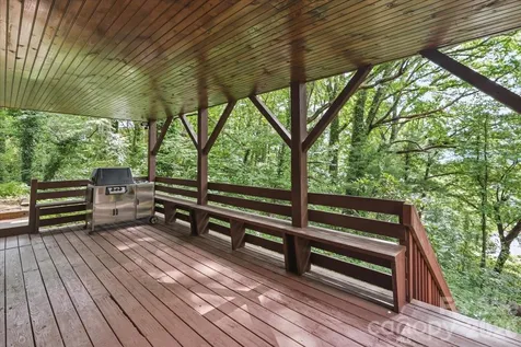 122 Arnold Heights Waynesville NC 28786