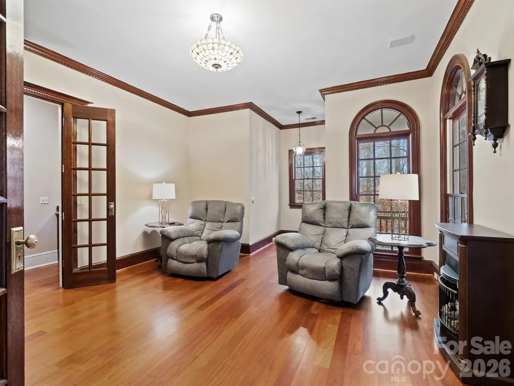 1090 N Saunders Drive Catawba NC 28609