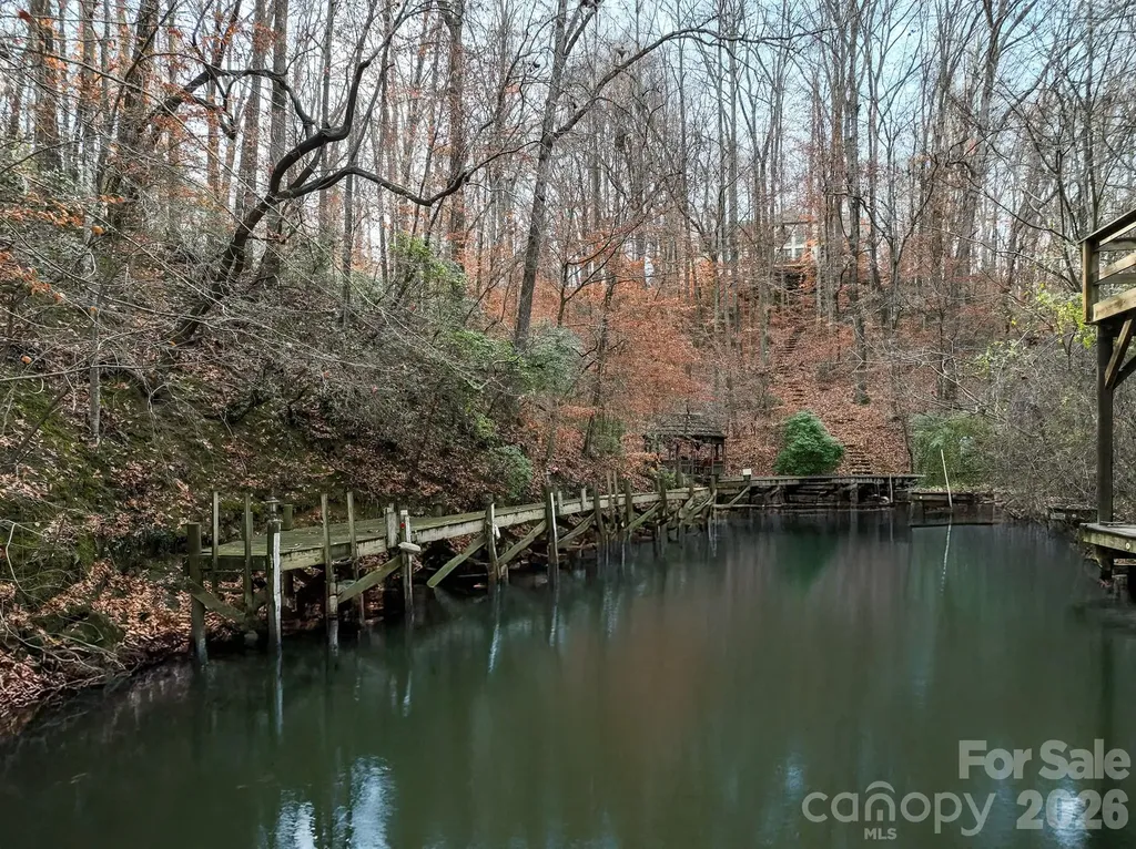 1090 N Saunders Drive Catawba NC 28609