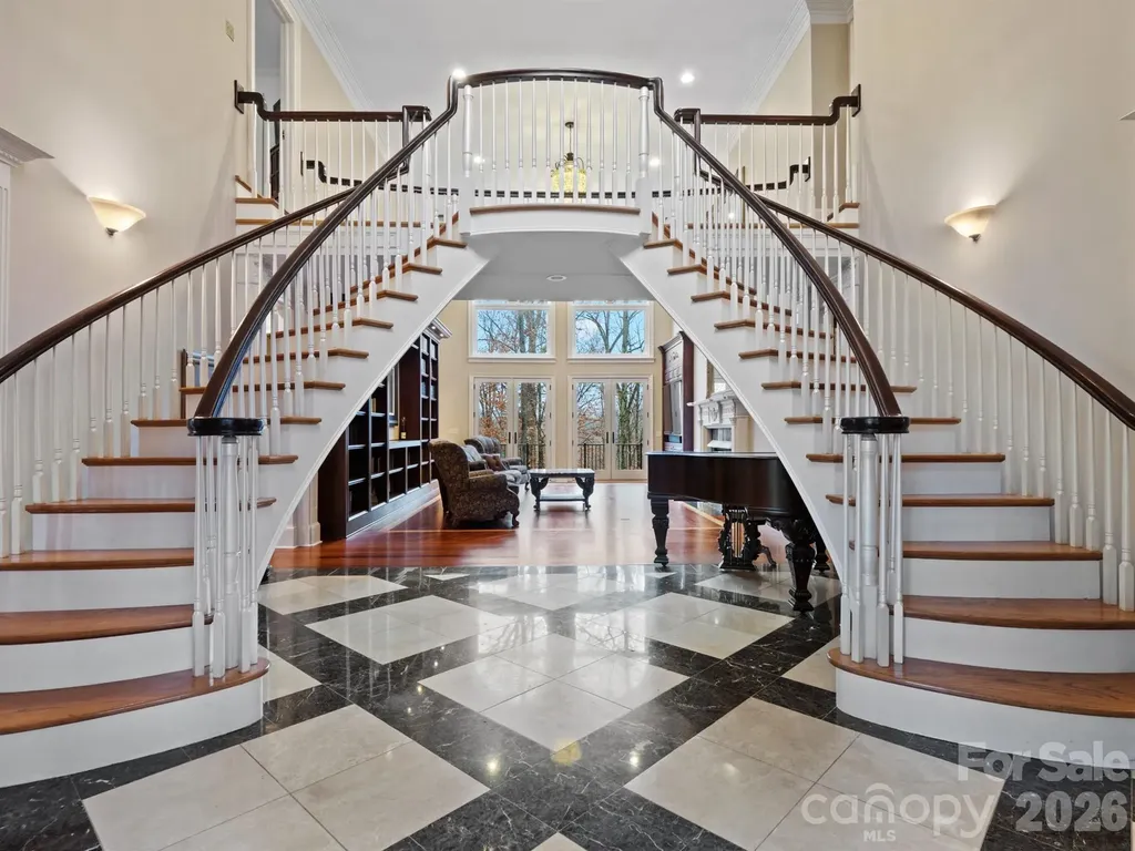 1090 N Saunders Drive Catawba NC 28609