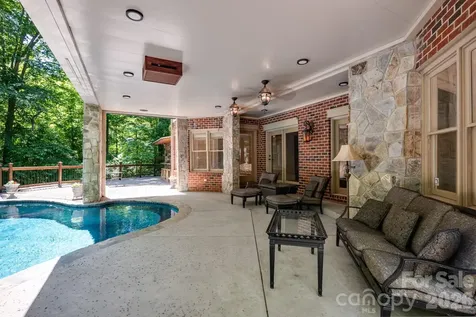 1090 N Saunders Drive Catawba NC 28609
