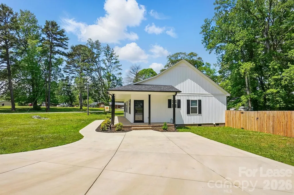 301 Tomberlin Road Mount Holly NC 28120