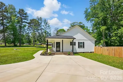 301 Tomberlin Road Mount Holly NC 28120