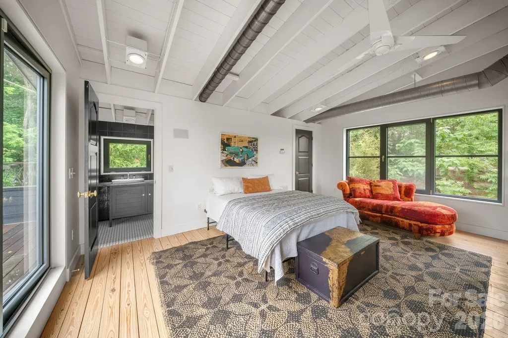 53 Buchanan Place Asheville NC 28801