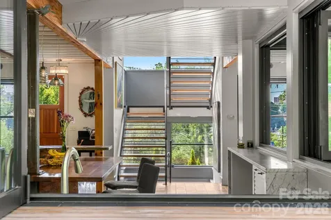 53 Buchanan Place Asheville NC 28801