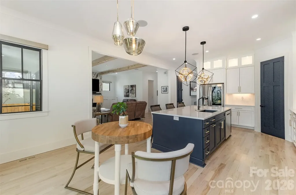 439 Melbourne Court Charlotte NC 28209